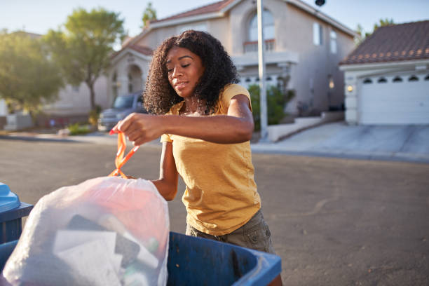 Best Garage Cleanout Services  in Lennox, SD